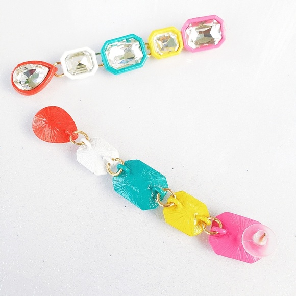 Statement Fashion Colored Drop Earrings - Picture 3 of 4